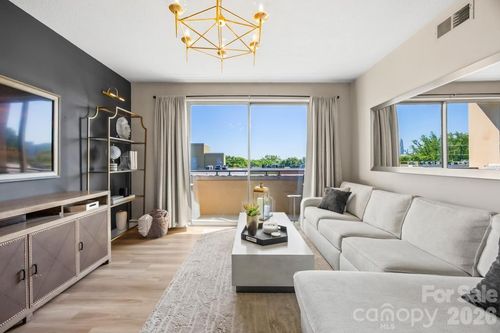 719-1315 East Blvd, Charlotte, NC, 28203-6079 | Card Image