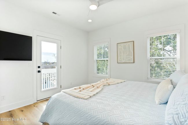 2 - 207 Florence Ave, Condo with 4 bedrooms, 5 bathrooms and null parking in Carolina Beach NC | Image 26