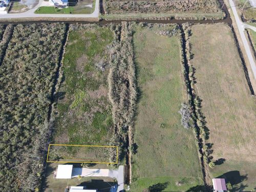 209 Cedar Ln, Grand Isle, LA, 70358-9660 | Card Image