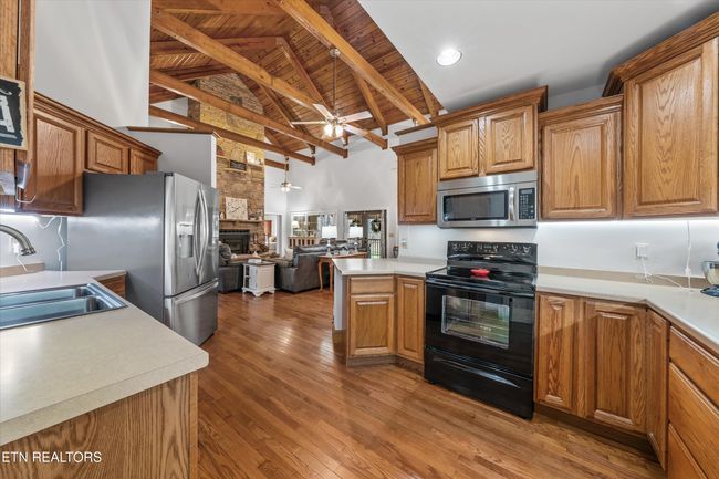 2143 Renegade Mountain Pkwy, House other with 3 bedrooms, 2 bathrooms and null parking in Crab Orchard TN | Image 14