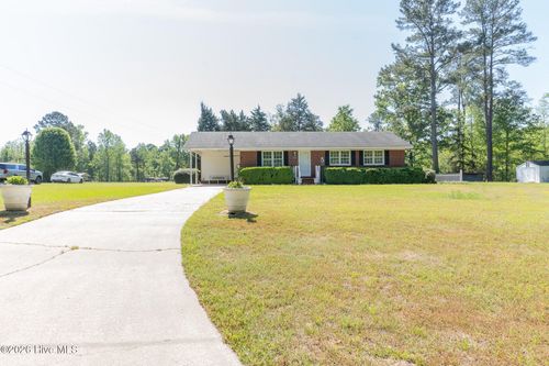 93 Gibson Dairy Rd, Elizabethtown, NC, 28337-4883 | Card Image