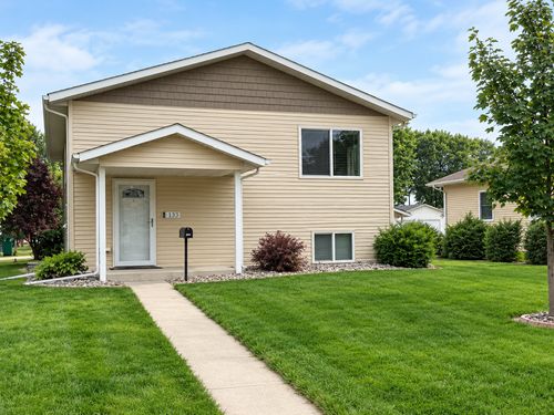 130 12th St N, Breckenridge, MN, 56520-1802 | Card Image