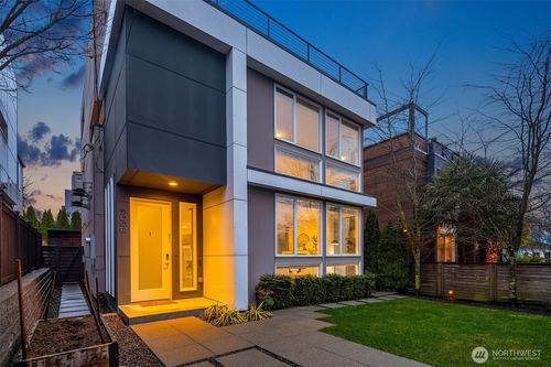 7002 23rd Ave Nw, Seattle, WA, 98117-5629 | Card Image