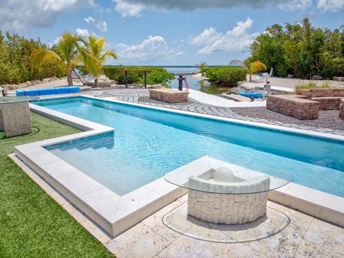 1667 Bogie Dr, Big Pine Key, FL, 33043-5022 | Card Image