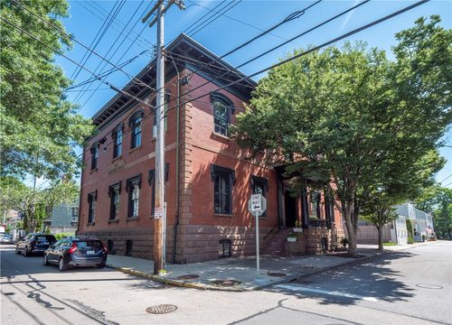 apt-5-11 Willow St, Newport, RI, 02840-1900 | Card Image