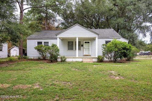 413 Seymour St, Aberdeen, NC, 28315-1926 | Card Image