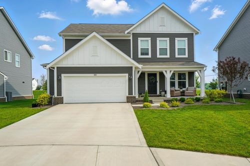 1000 Honeycomb Ln, Grove City, OH, 43123-3843 | Card Image