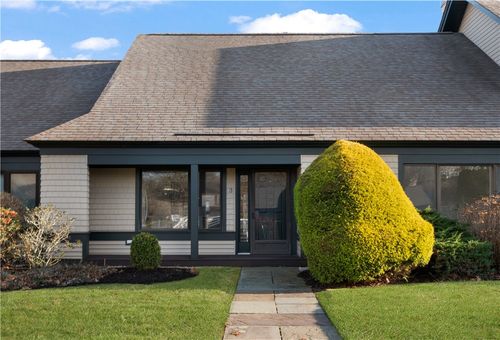 3 Martingale Lane, Narragansett, RI, 02882 | Card Image