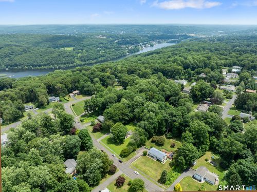 19 Driftwood Ln, Shelton, CT, 06484-2108 | Card Image
