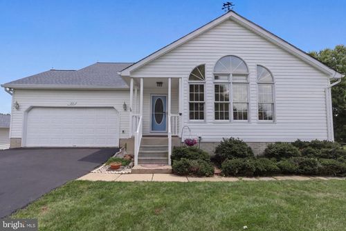 23 Teakwood Ct, HARPERS FERRY, WV, 25425-3276 | Card Image