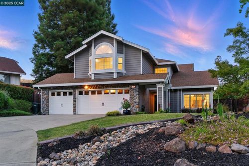 316 Valley High Dr, Pleasant Hill, CA, 94523-1080 | Card Image