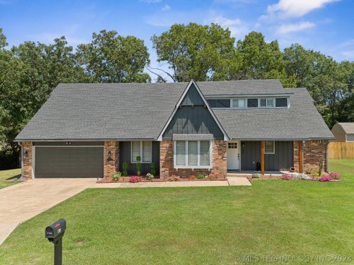 1701 Country Club Dr, Okmulgee, OK, 74447-7101 | Card Image