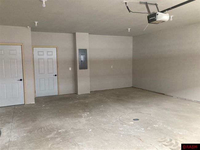 3068 Bluestem Trl, Townhouse with 3 bedrooms, 3 bathrooms and null parking in Mankato MN | Image 24
