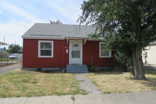 2536 Darrow Ave, Klamath Falls, OR, 97601-3532 | Card Image