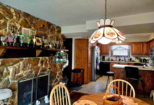 813 Randall Ln, Burlington, IA, 52601-1547 | Card Image