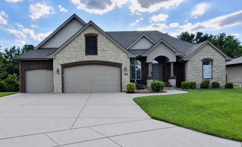 2243 N Silverdale St, Andover, KS, 67002-7572 | Card Image