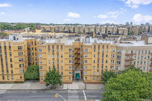 1f-2166 Bronx Park E, Bronx, NY, 10462-1204 | Card Image