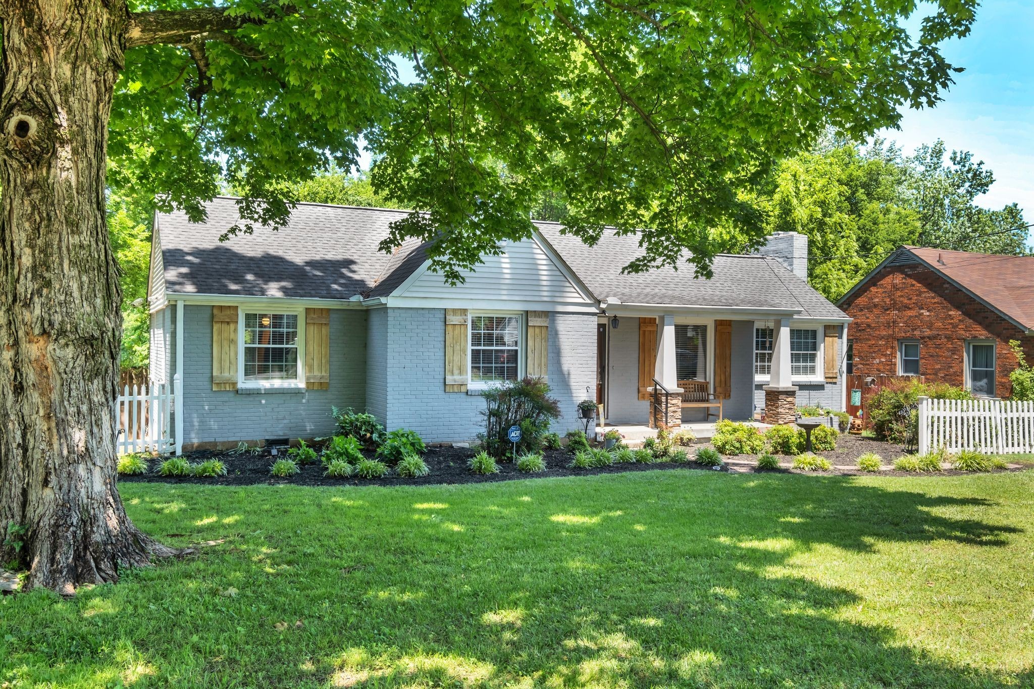 Inglewood Dr, Nashville, TN 37216