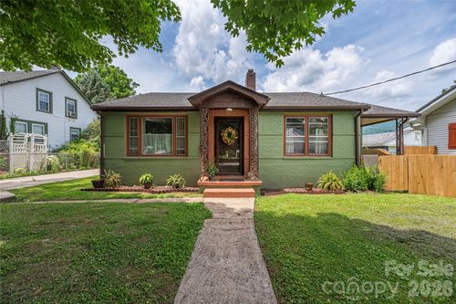 1236 Brown Ave, Waynesville, NC, 28786-1920 | Card Image