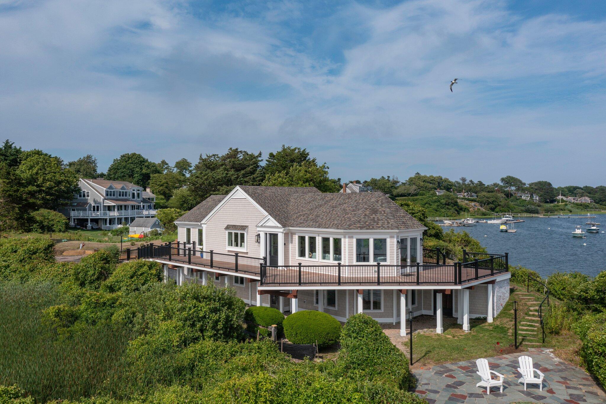Christopher Harding Ln, Chatham, MA 02633