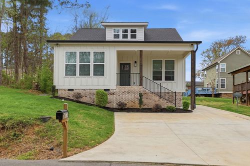 624 Hiwassee Ave Ne, Cleveland, TN, 37312-4962 | Card Image