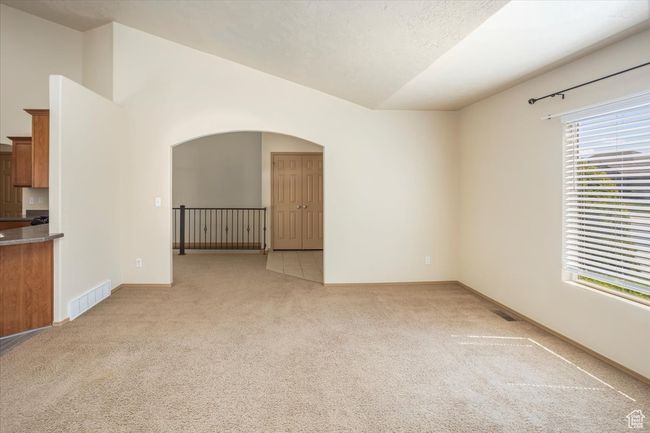 3434 4525, House other with 6 bedrooms, 3 bathrooms and 4 parking in West Haven UT | Image 4
