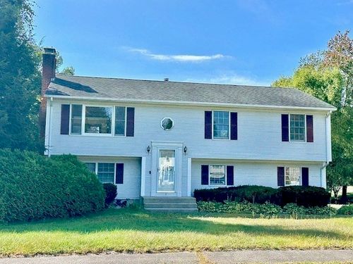 8 Independence Rd, Feeding Hills, MA, 01030-2433 | Card Image