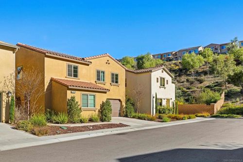 24060 Raptor Way, Lake Elsinore, CA, 92532-2756 | Card Image