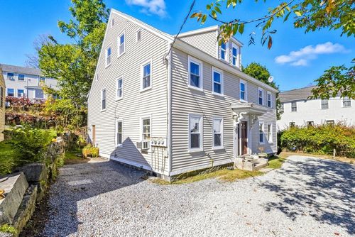 2 Chapel St, Newmarket, NH, 03857-1663 | Card Image