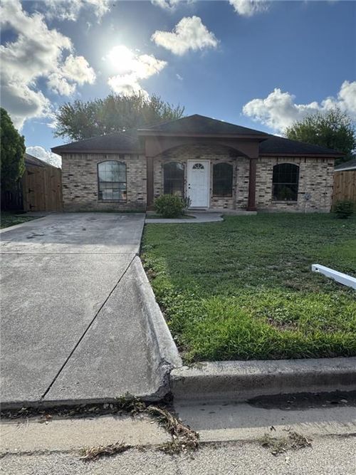 378 Ruby Red Ln, Brownsville, TX, 78521-7348 | Card Image