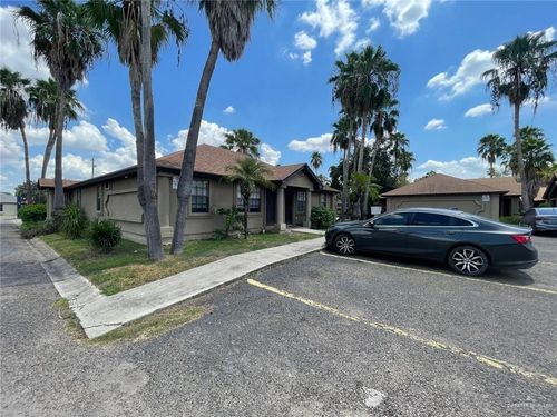 624 S Pleasantview Dr, Weslaco, TX, 78596-9126 | Card Image