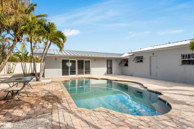 2740 E Vina Del Mar Blvd, House other with 4 bedrooms, 2 bathrooms and null parking in ST PETE BEACH FL | Image 22