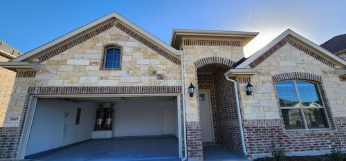 2521 Birchcrest Dr, Fort Worth, TX, 76179-2522 | Card Image