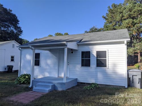 107 Hilltop Ln, Clover, SC, 29710-1519 | Card Image