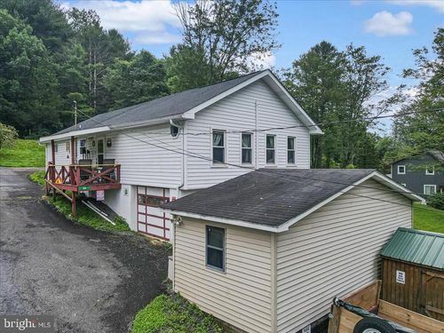 109 James Ln, Kunkletown, PA, 18058-7307 | Card Image