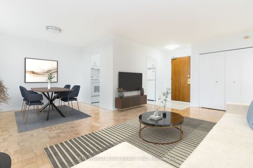 204-485 Eglinton Avenue E, Toronto, ON, M4P1N2 | Card Image