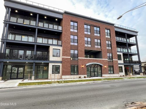 205-78 Church St, Saratoga Springs, NY, 12866-2083 | Card Image