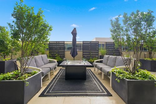 404-250 Pall Mall St, London, ON, N6A6K3 | Card Image