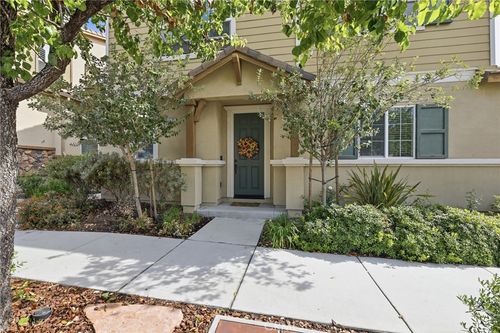 27471 Poppy Ct, Saugus, CA, 91350-5772 | Card Image