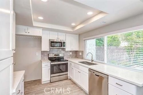 8191 Crowley Cir, Buena Park, CA, 90621-1355 | Card Image