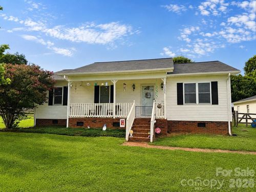 34295 Springdale Dr, New London, NC, 28127-8777 | Card Image