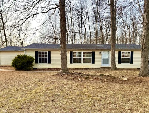 180 Lazy River Ct, Cloverdale, IN, 46120-8858 | Card Image