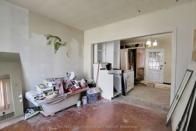 211 St Philippe St, House other with 2 bedrooms, 0 bathrooms and 1 parking in Alfred ON | Image 5