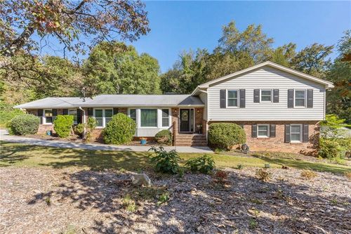 3265 Beechwood Dr Se, Marietta, GA, 30067-5419 | Card Image