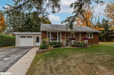 588300 County Rd 17, House other with 2 bedrooms, 2 bathrooms and 8 parking in Mulmur ON | Image 2