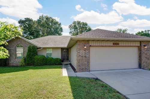 5834 S Geranium Ln, Battlefield, MO, 65619-8700 | Card Image
