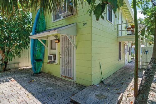 305 S K St, Lake Worth, FL, 33460-4548 | Card Image