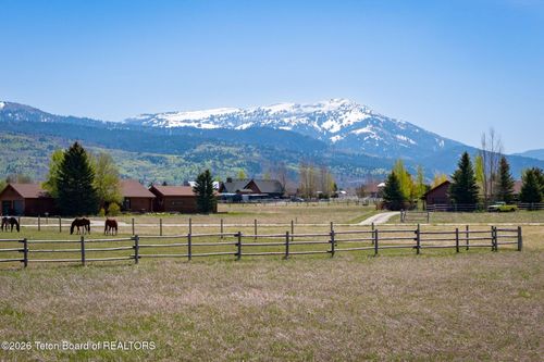 1909 Autumn Glen Circle, Victor, ID, 83455 | Card Image