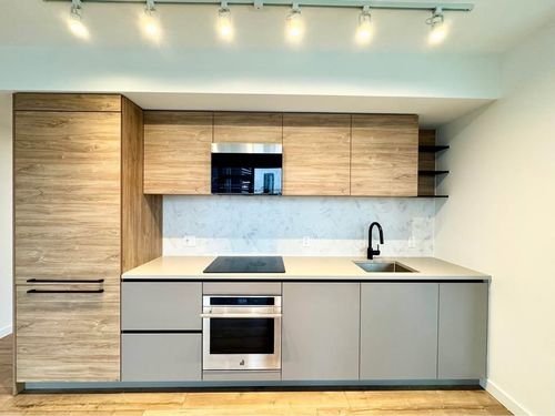 6xx-10448 University Drive, Surrey, BC, V3T0S7 | Card Image