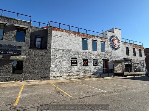 115 E South Front St, Grand Island, NE, 68801-5917 | Card Image